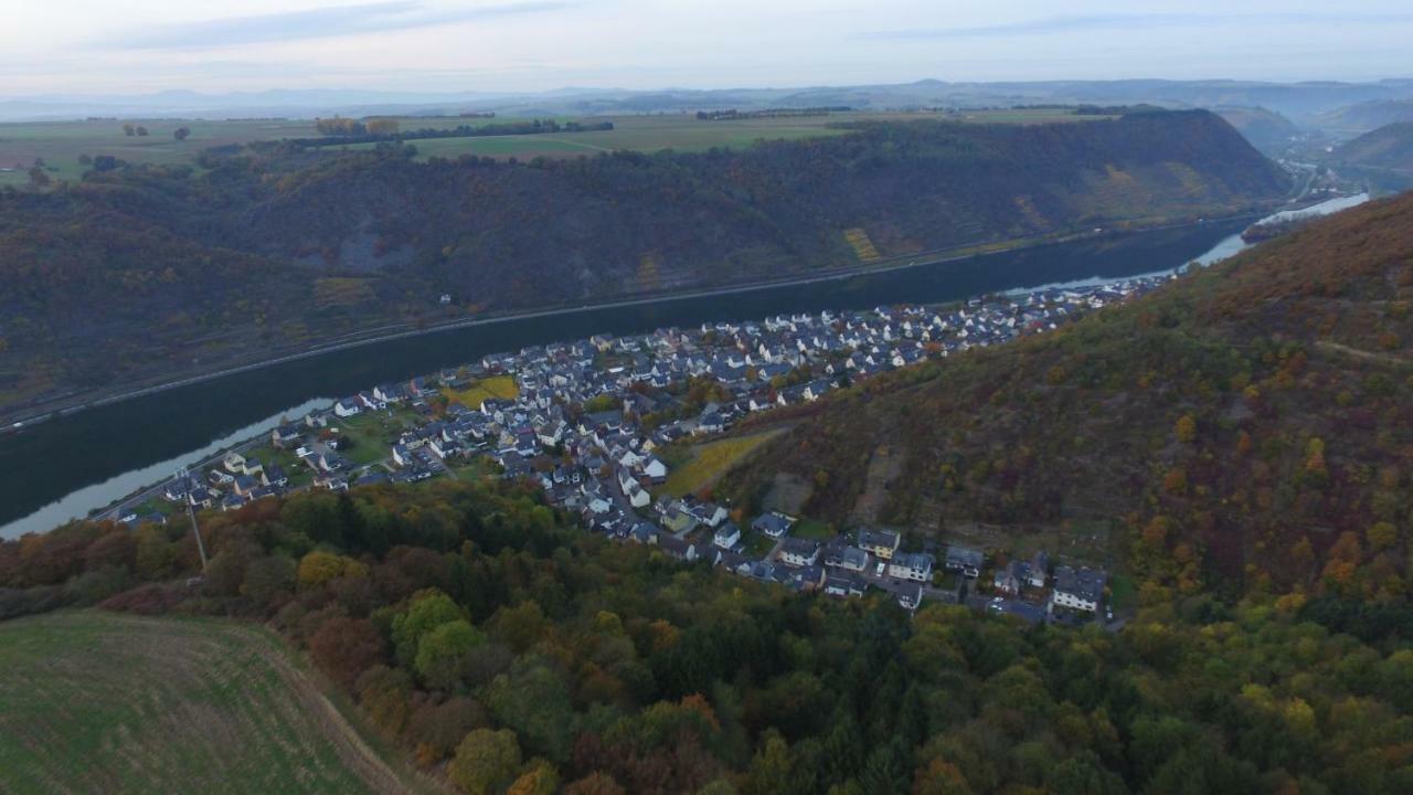 Ferienwohnung Edi Fischer Oberfell Exterior foto